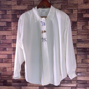 Vtg Womens Petite Impressions 12 Blouse Embroidered Animas  Hidden Button Down